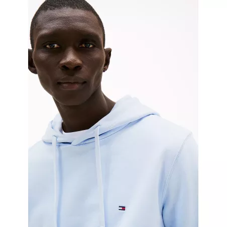 Sweat à capuche et drapeau brodé