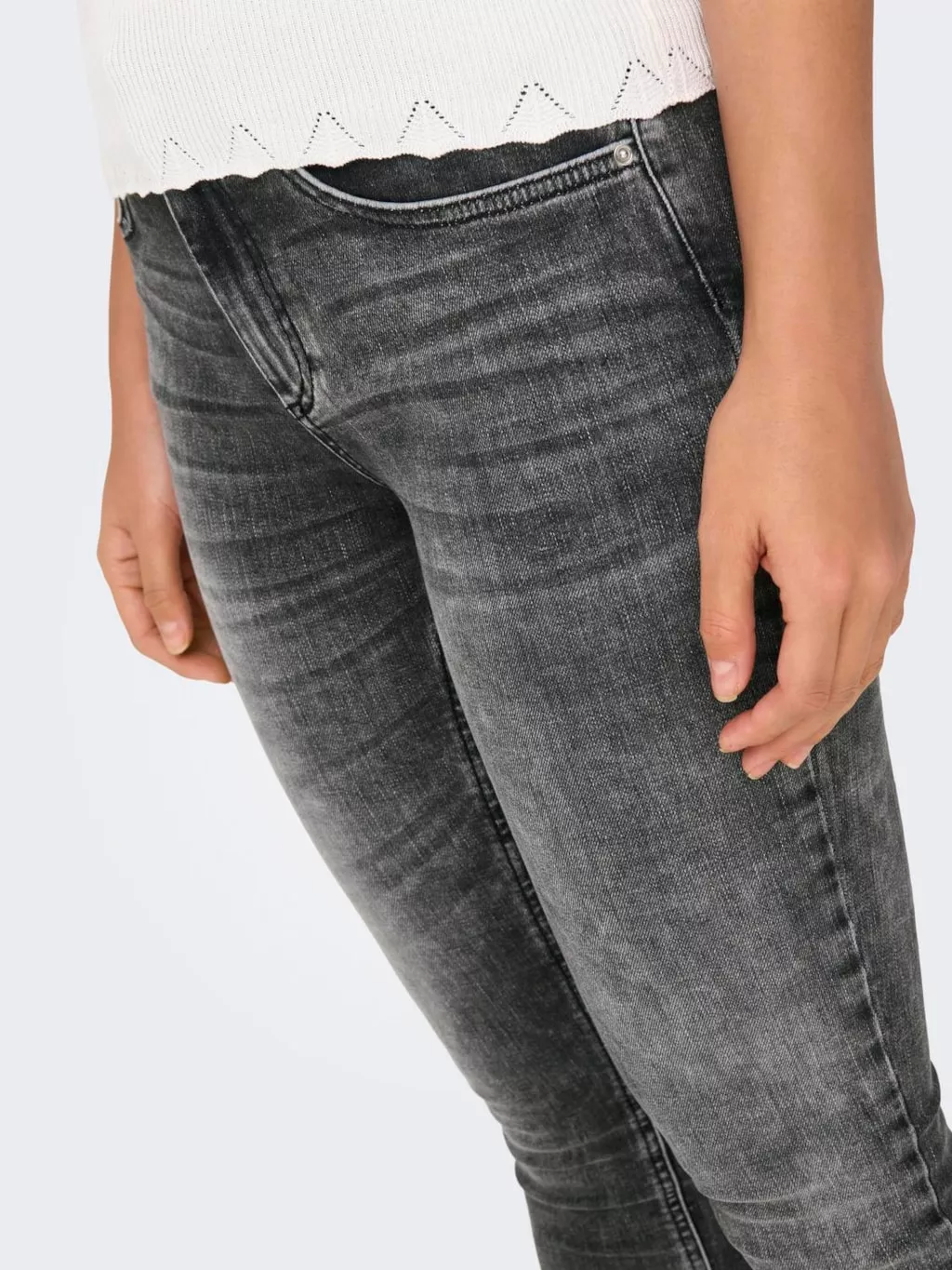 JEANS SKINNY FIT TAILLE MOYENNE